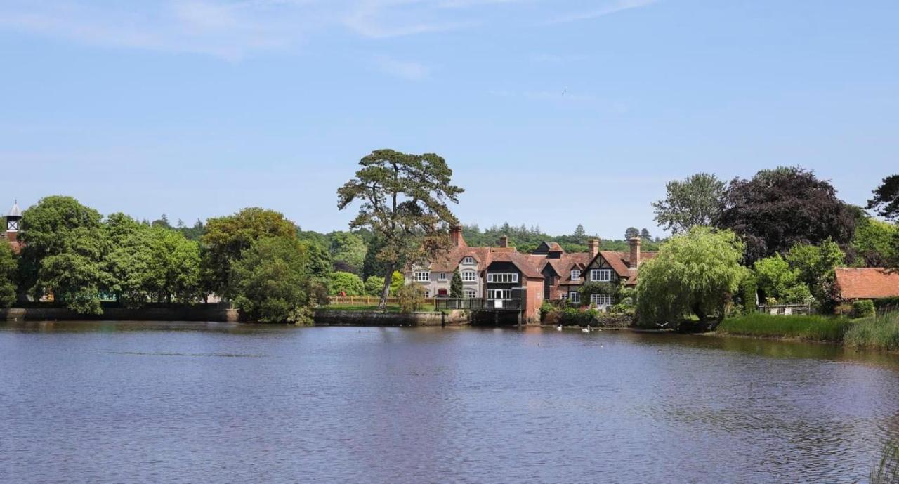 Moonwood House Villa Beaulieu Eksteriør billede